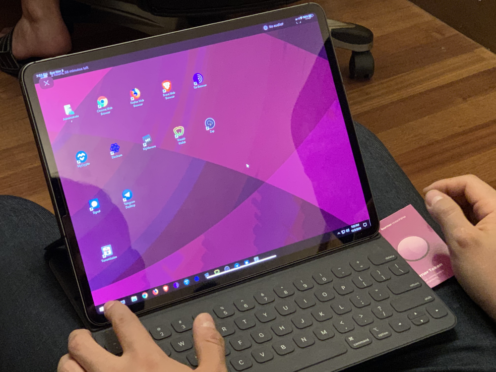 Burner Machine running a full desktop on an iPad